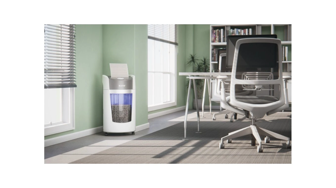 LEITZ® Aktenvernichter IQ OptiMax P-5