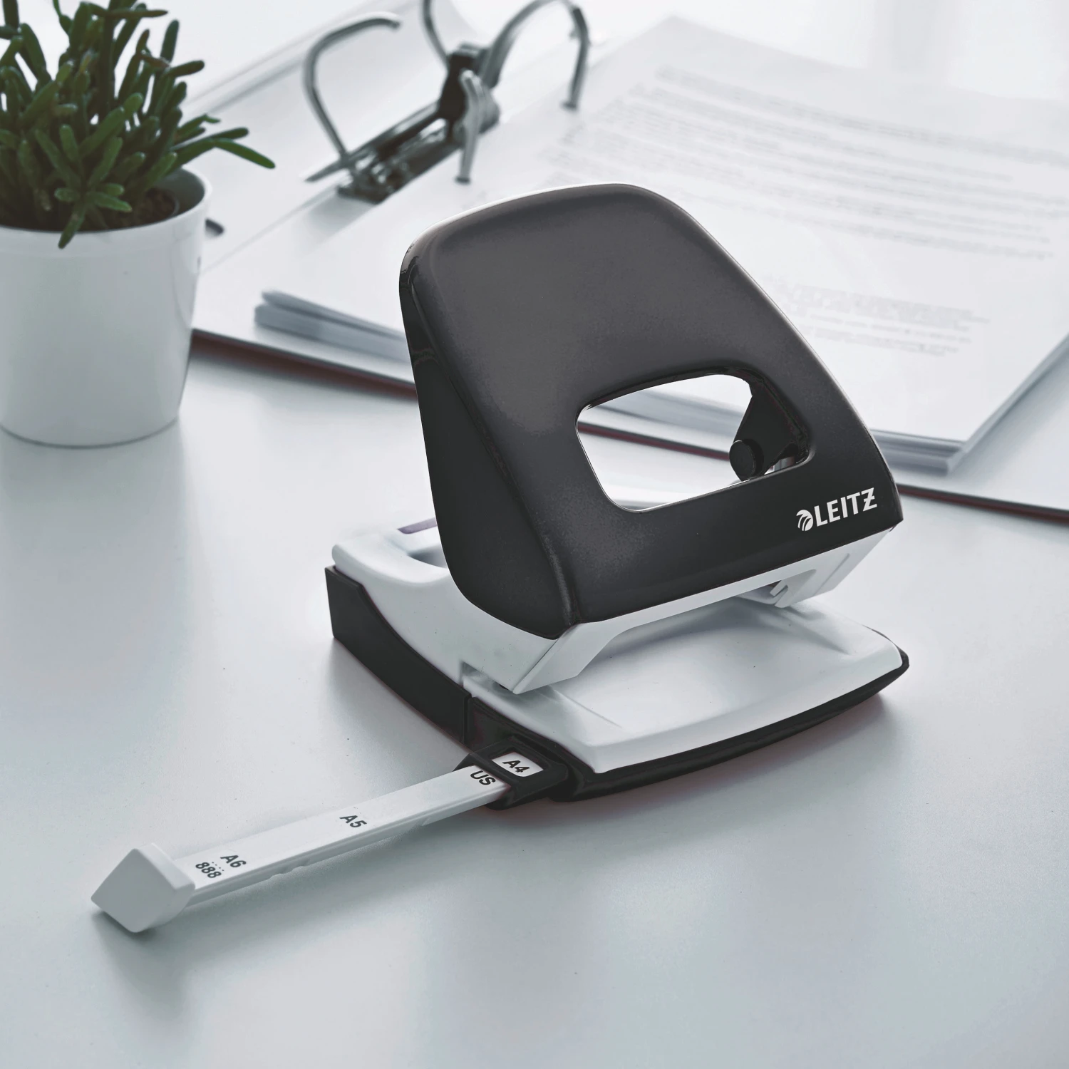LEITZ Bürolocher 5008-20 NewNeXXt WOW